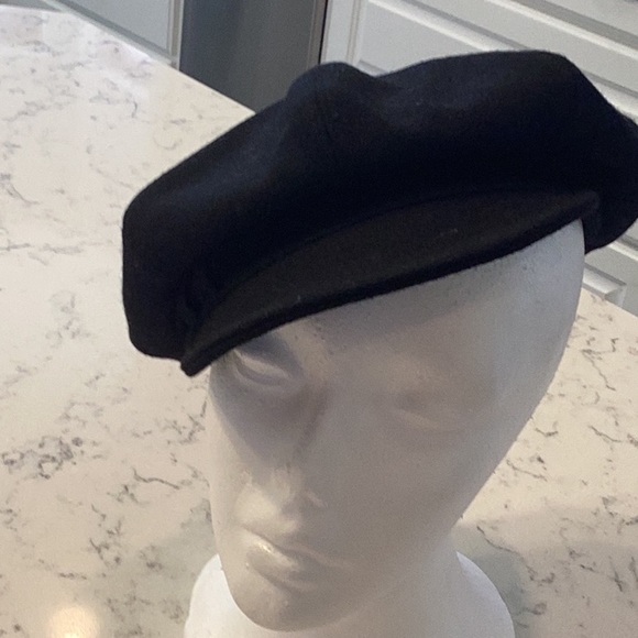Liz Claiborne Women’S Hat - Picture 4 of 4